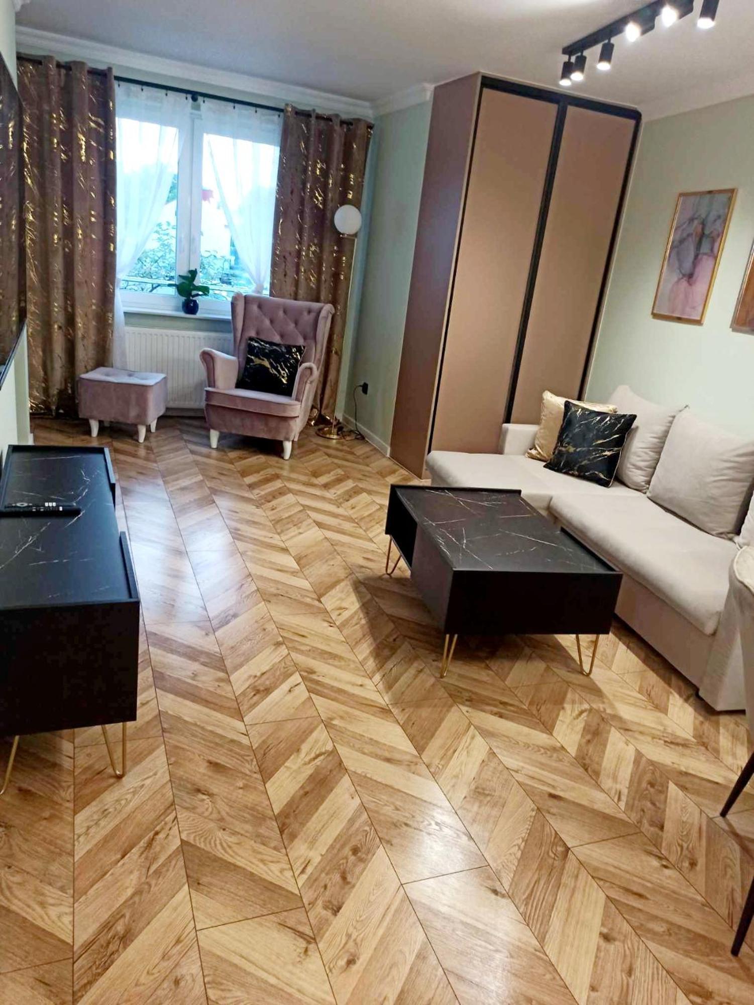 Apartament Przy Deptaku シフィノウイシチェ エクステリア 写真