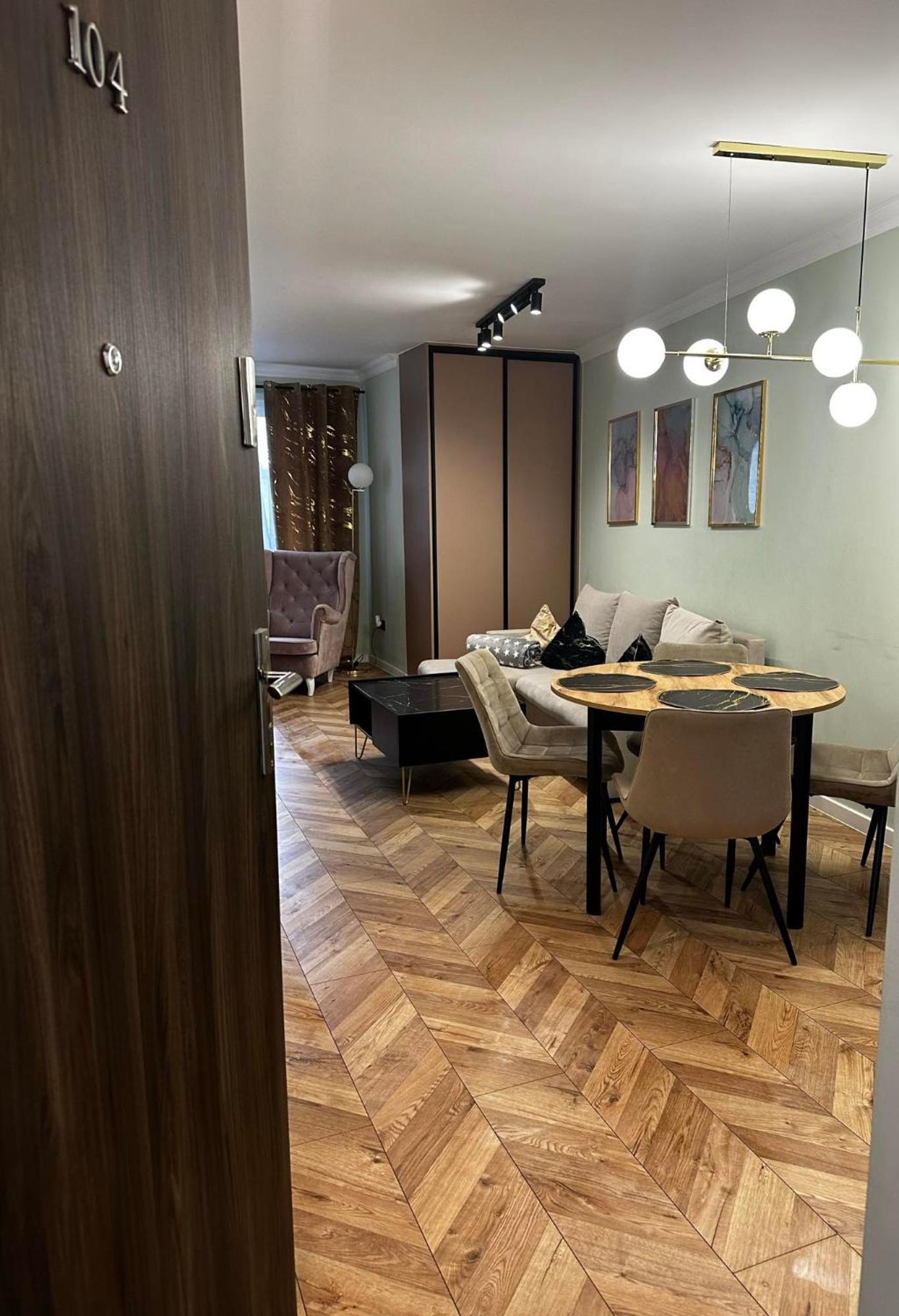 Apartament Przy Deptaku シフィノウイシチェ エクステリア 写真
